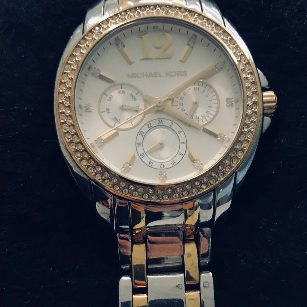 michael korse , women watch , gold and silver